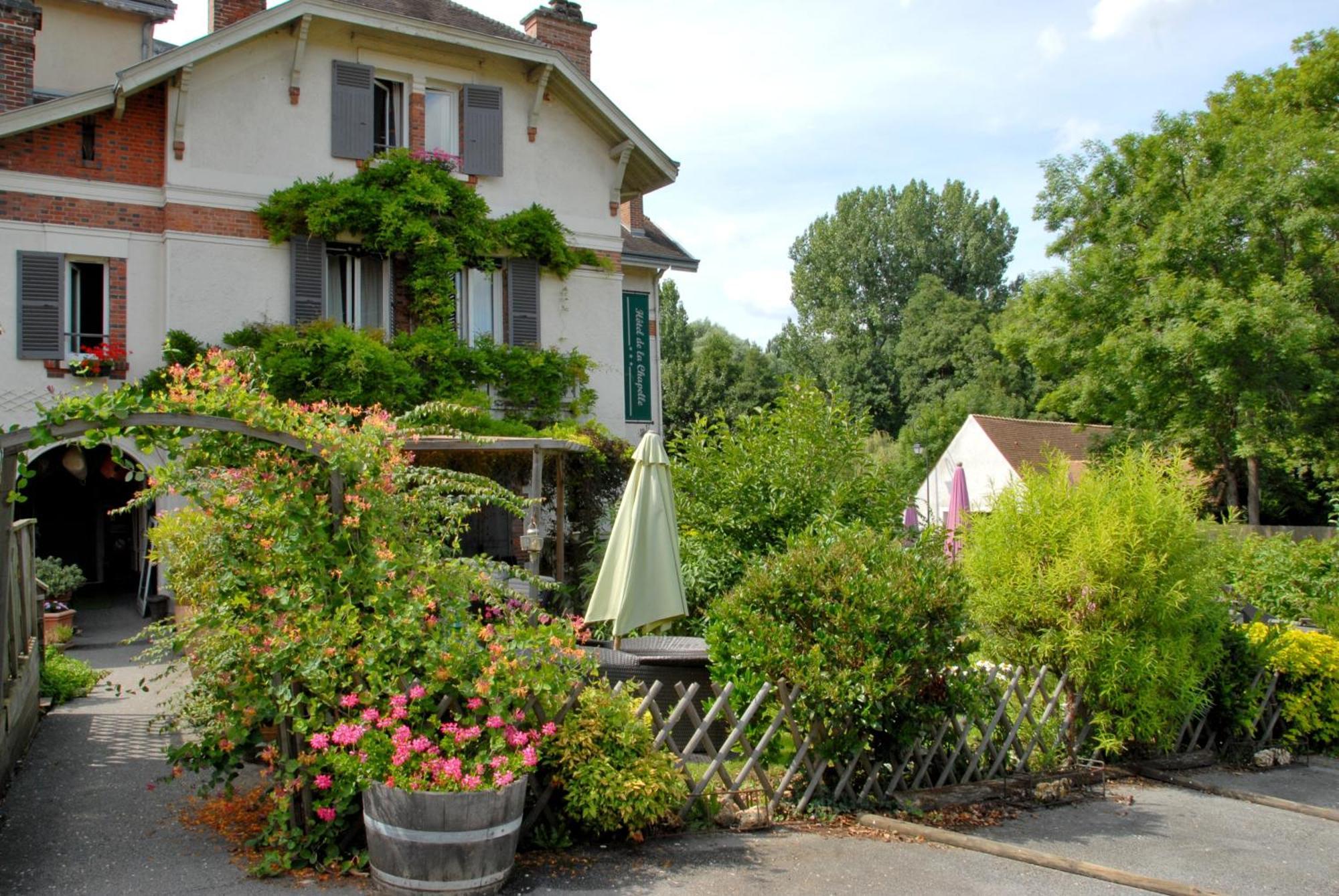 Logis De La Chapelle Hotel