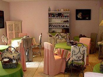 Logis De La Chapelle Hotel